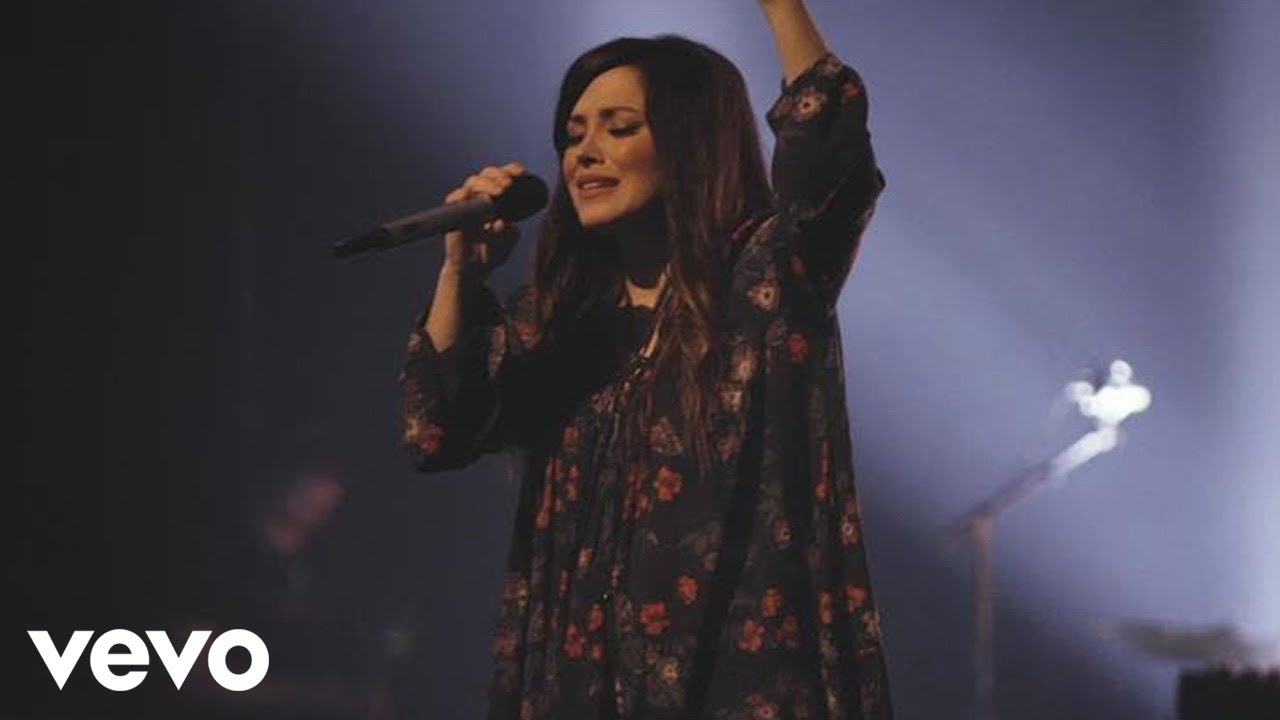 Kari Jobe - Speak To Me (Live)